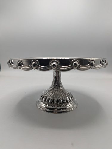 Elegant-Cake-Stand